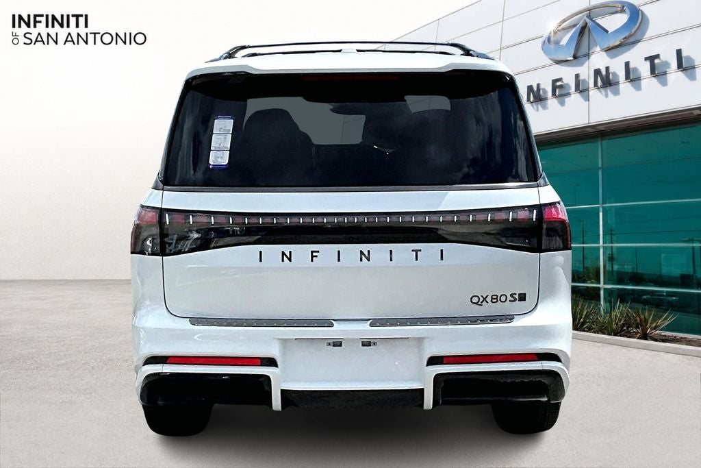 2026 INFINITI QX80 — interior view