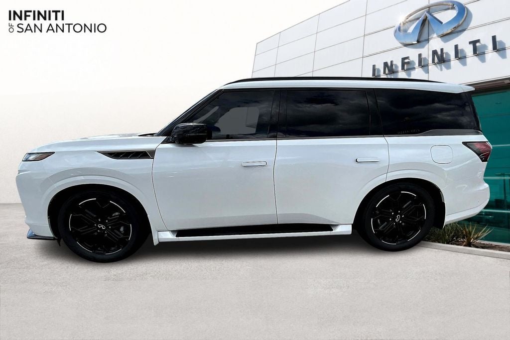 2026 INFINITI QX80 — detail view