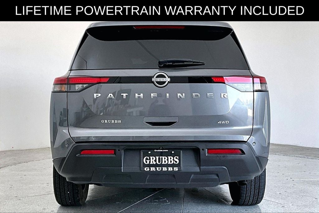 2024 Nissan Pathfinder — detail view