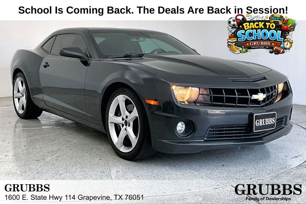 2013 Chevrolet Camaro SS 1SS in Ashen Gray Metallic — front three-quarter view