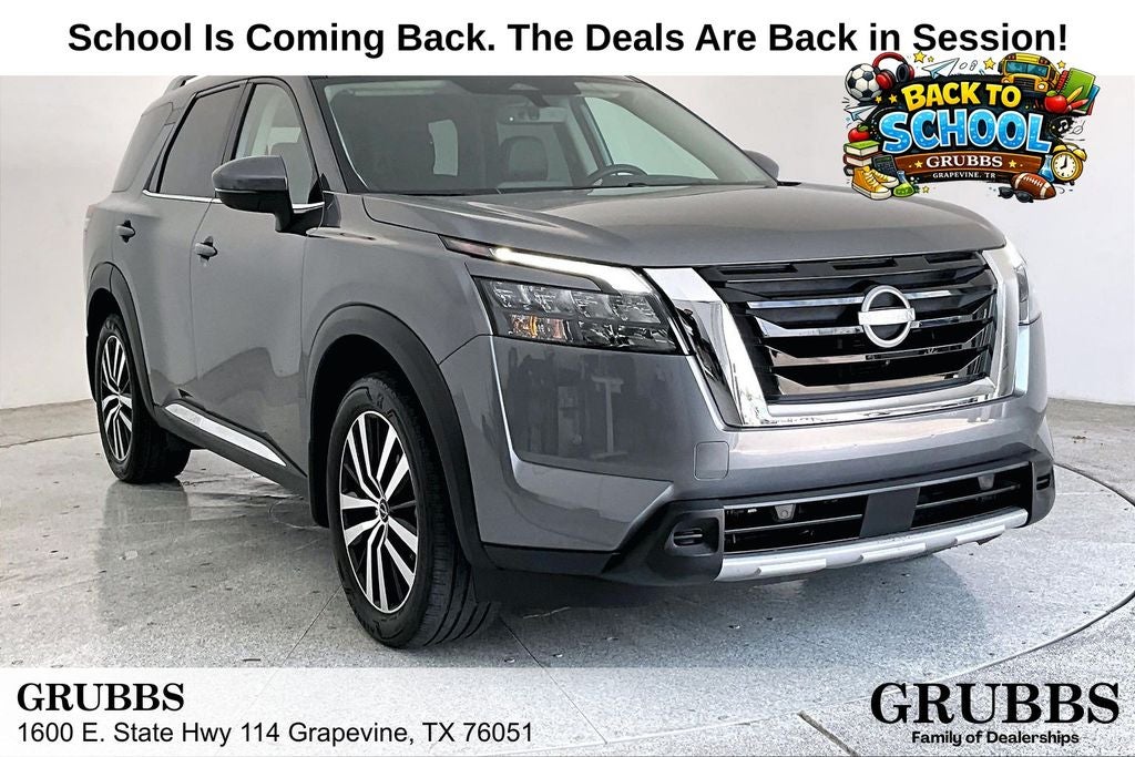 2025 Nissan Pathfinder Platinum in Gun Metallic — front three-quarter view