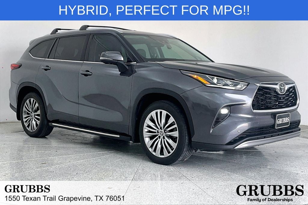 2024 Toyota Highlander Platinum in Magnetic Gray Metallic — front three-quarter view