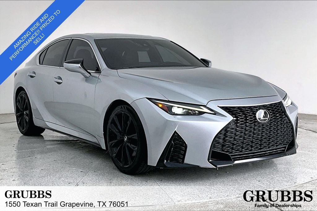 2022 Lexus IS