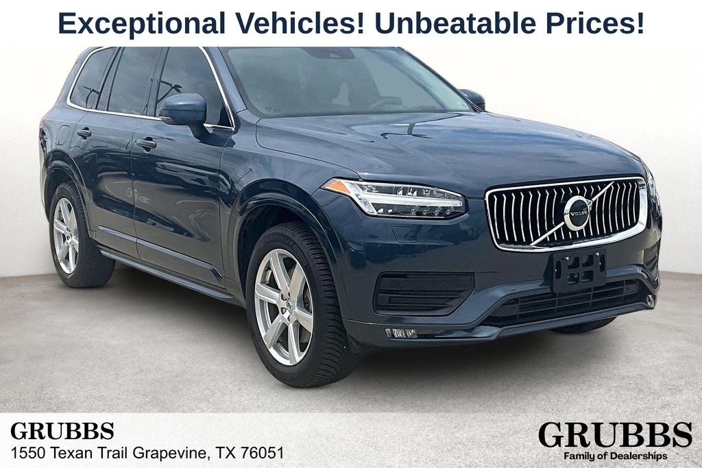 2020 Volvo XC90 T6 Momentum in Bursting Blue Metallic — front three-quarter view