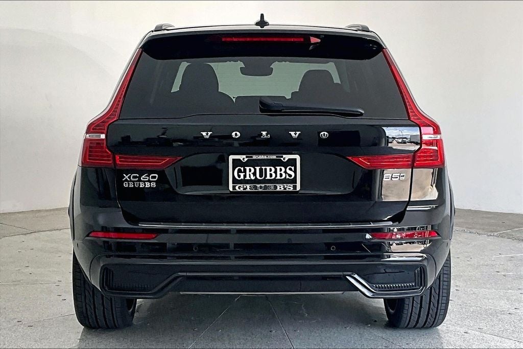 2024 Volvo XC60 — detail view